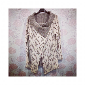 Cardigan dama cu model geometric