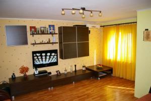 Apartament vanzare comuna 1 decembrie