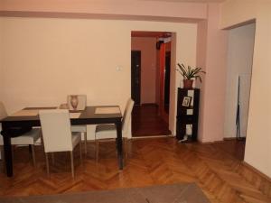 Vanzare Apartamente Teilor Pitesti GLX611184