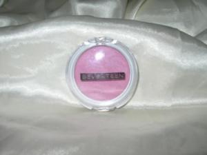 Fard de obraz Seventeen - 44 Pink Pearly