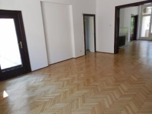 Inchiriez apartament pentru birouri Bulevardul Dacia stradal