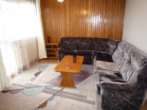 Vanzare apartament cu 4 camere in Calea Rahovei