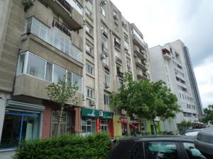 Vand apartament cu 2 camere in zona Camera de Comert-B-dul Mircea Voda