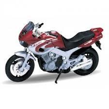 Motocicleta 01 Yamaha TDM850 1:18"