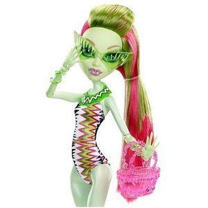 Papusa Monster High- Gama &quot;La Plaja&quot;- Venus McFlytrap- Mattel