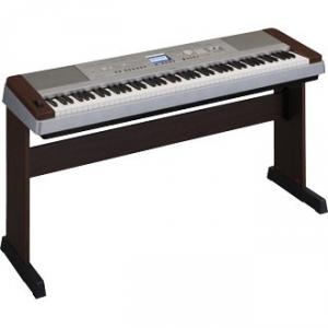 Yamaha DGX640 - pian digital Walnut/Cherry