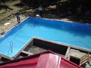 Piscine prefabricate ingropate