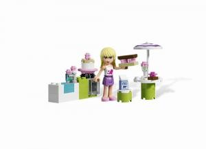 Cofetaria in aer liber a Stephaniei din seria LEGO Friends