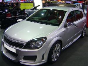 Bara fata tuning Opel Astra H GTC Spoiler Fata I-Line - motorVIP - I02-OPASHGTC_FBIL