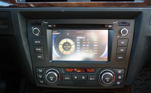 Sistem/Unitate auto Udrive multimedia navigatie 2DIN (DVD, CD player, TV, soft GPS etc ) dedicata pentru BMW E90, E91 , E92 , E93 - SUA17603