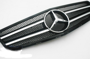 Grila centrala Mercedes Benz C Class W204 ( 2007- 2012) AMG Look, OEM - GCM75853