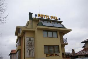 Ski 2011 - 2012 Bulgaria Bansko Hotel Ivel 3* / mic dejun