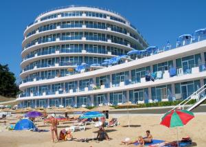 Paste 2010 Bulgaria Konstantin &amp; Elena Hotel Sirius Beach 4* / All Inclusive