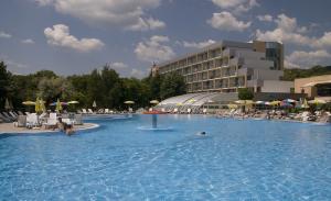 Vara 2010 Bulgaria Albena Hotel Ralitsa Superior - Sector K 3*+ / ultra all inclusive