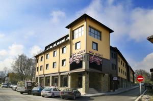 Ski 2011 - 2012 Bulgaria Bansko Hotel Gardenia 4* / demipensiune