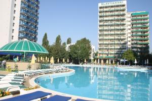 Vara 2011 Bulgaria Sunny Beach Hotel Slavianski 3* - mic dejun