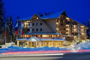 Ski 2009 - 2010 Bulgaria Borovets Hotel Iceberg 4* / mic dejun