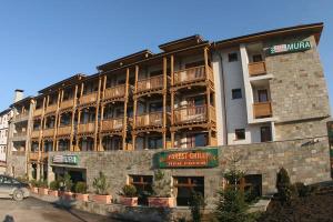 Ski 2011 - 2012 Bulgaria Bansko Hotel Mura 3*+ / mic dejun