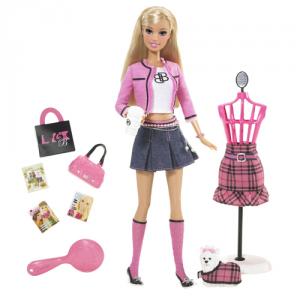 Papusa Barbie la Cumparaturi