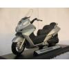 Motocicleta honda silver wing 1:18