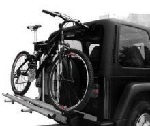 Suport 2 Biciclete cu prindere pe Roata de Rezerva Jeep CJ and Wranglers - YAKIMA