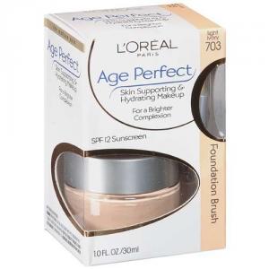 Fond de ten cu pensula L'oreal Age Perfect  30ml - 703 Light Ivory