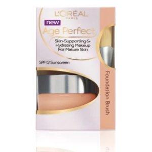 Fond de ten cu pensula L'oreal Age Perfect  30ml - 707 Creamy Natural