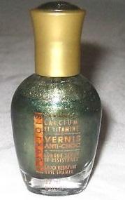 Lac pt unghii cu vitamine si calciu Bourjois Vernis Anti-Choc 12ml - 03 Vert Gothique