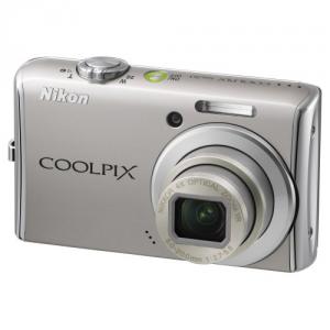 Aparat foto digital Nikon Coolpix S620 argintiu