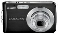 Aparat foto digital Nikon Coolpix S220